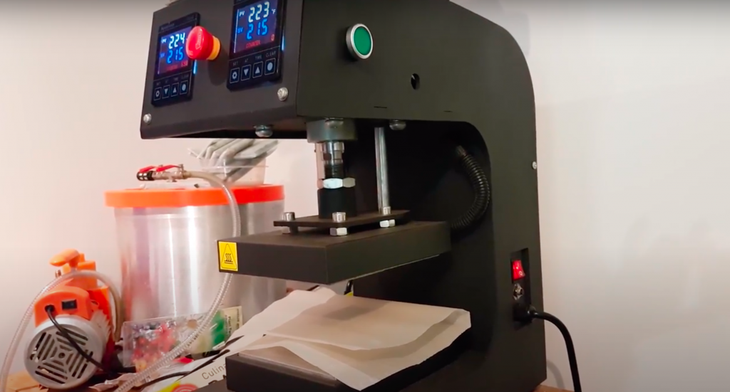 Pneumatic Rosin Press Review » 420 Method